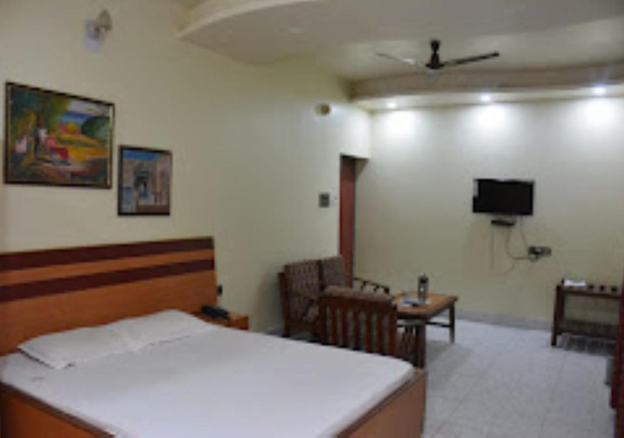 Vijieya Hotel Bihar Saharsa Exterior photo